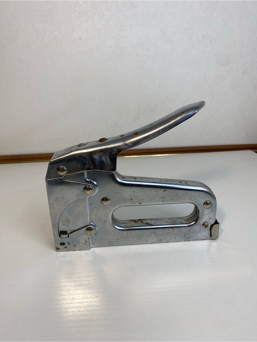 Arrow Fastener T-50P Heavy Duty Hand Stapler Staple Gun Used Working
